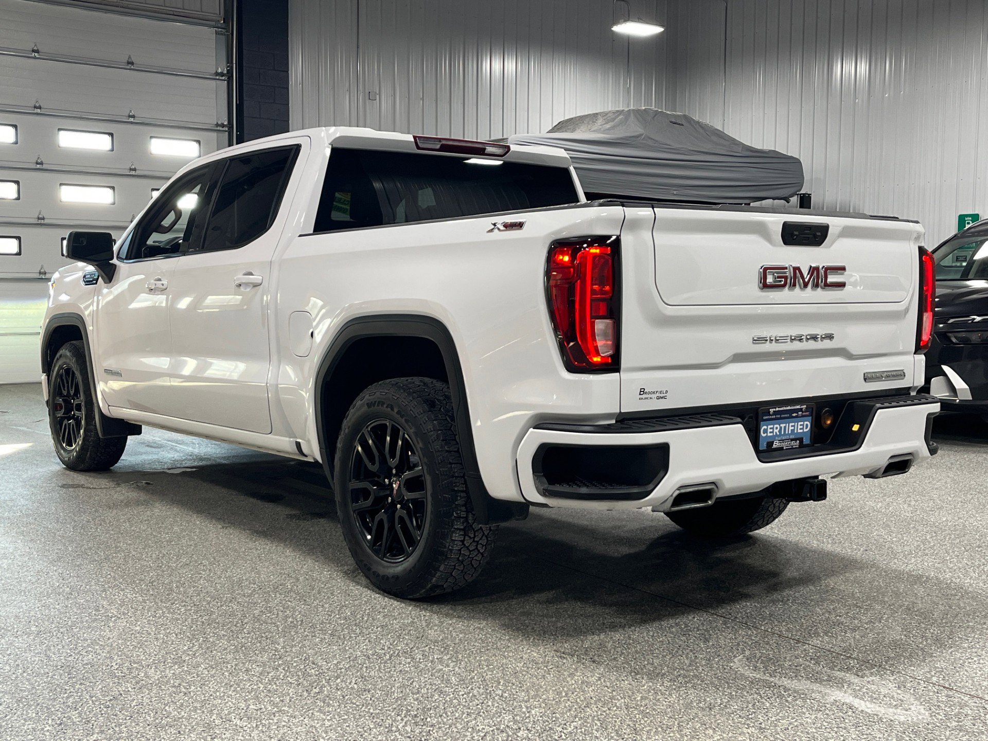 Certified 2022 GMC Sierra 1500 Elevation w/ X31 Off-Road Package image 2