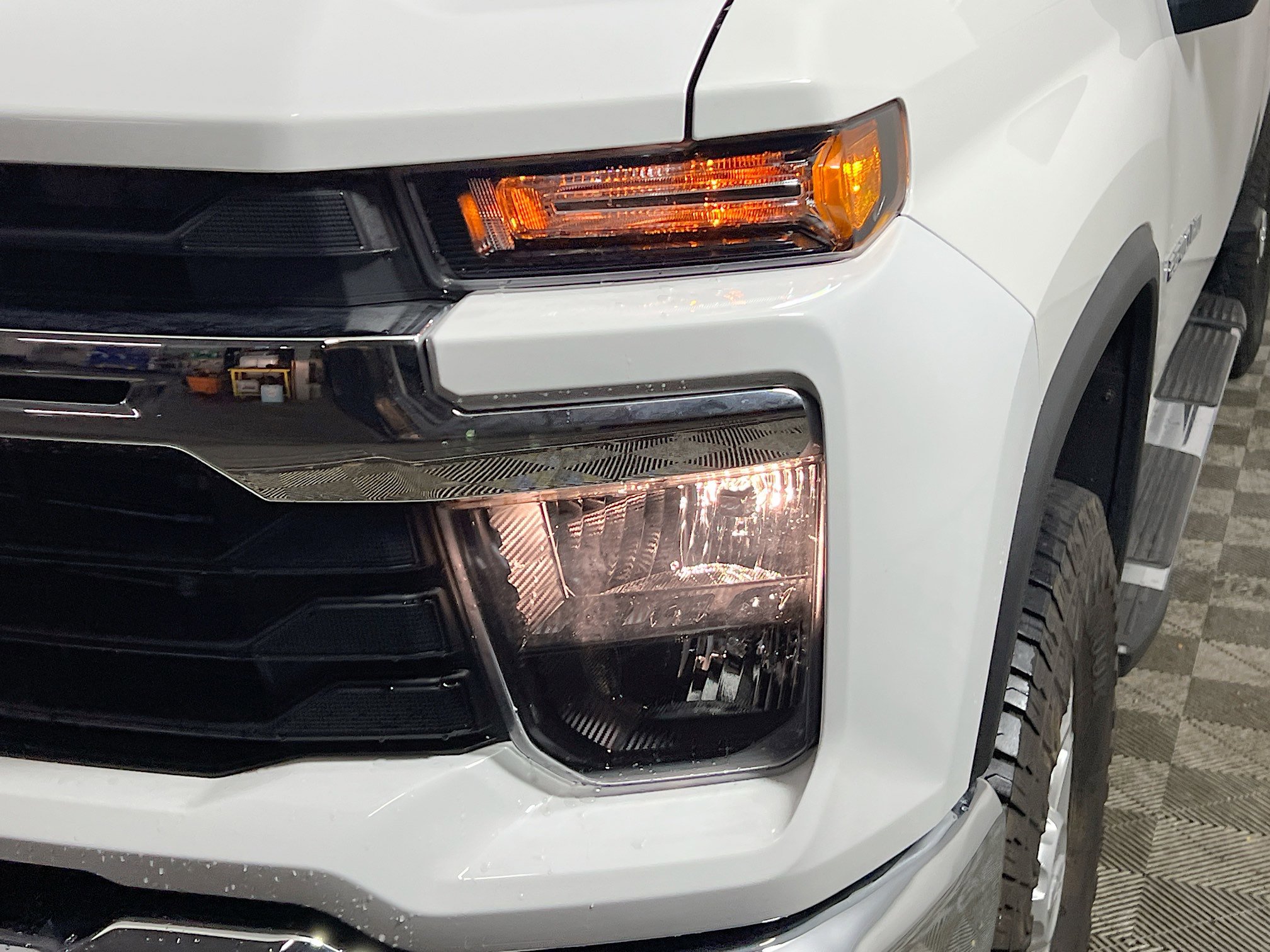 Used 2025 Chevrolet Silverado 2500 LT w/ Convenience Package image 11