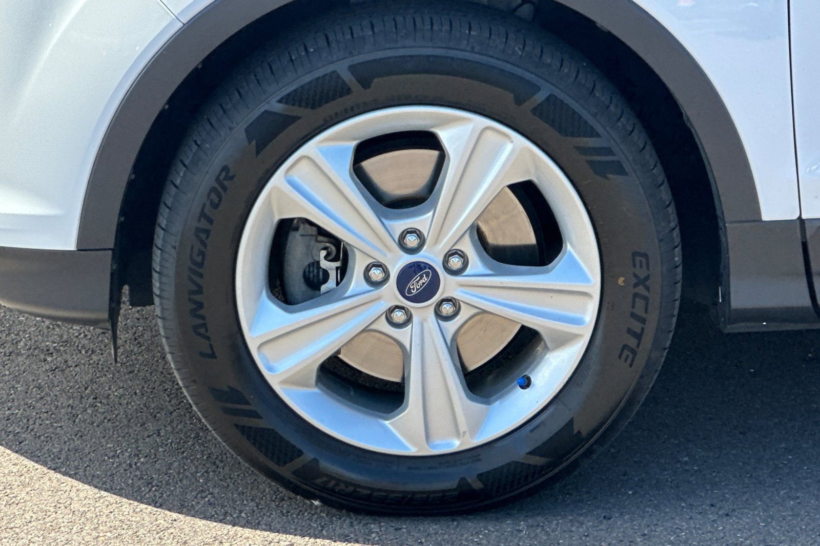Used 2016 Ford Escape SE image 24