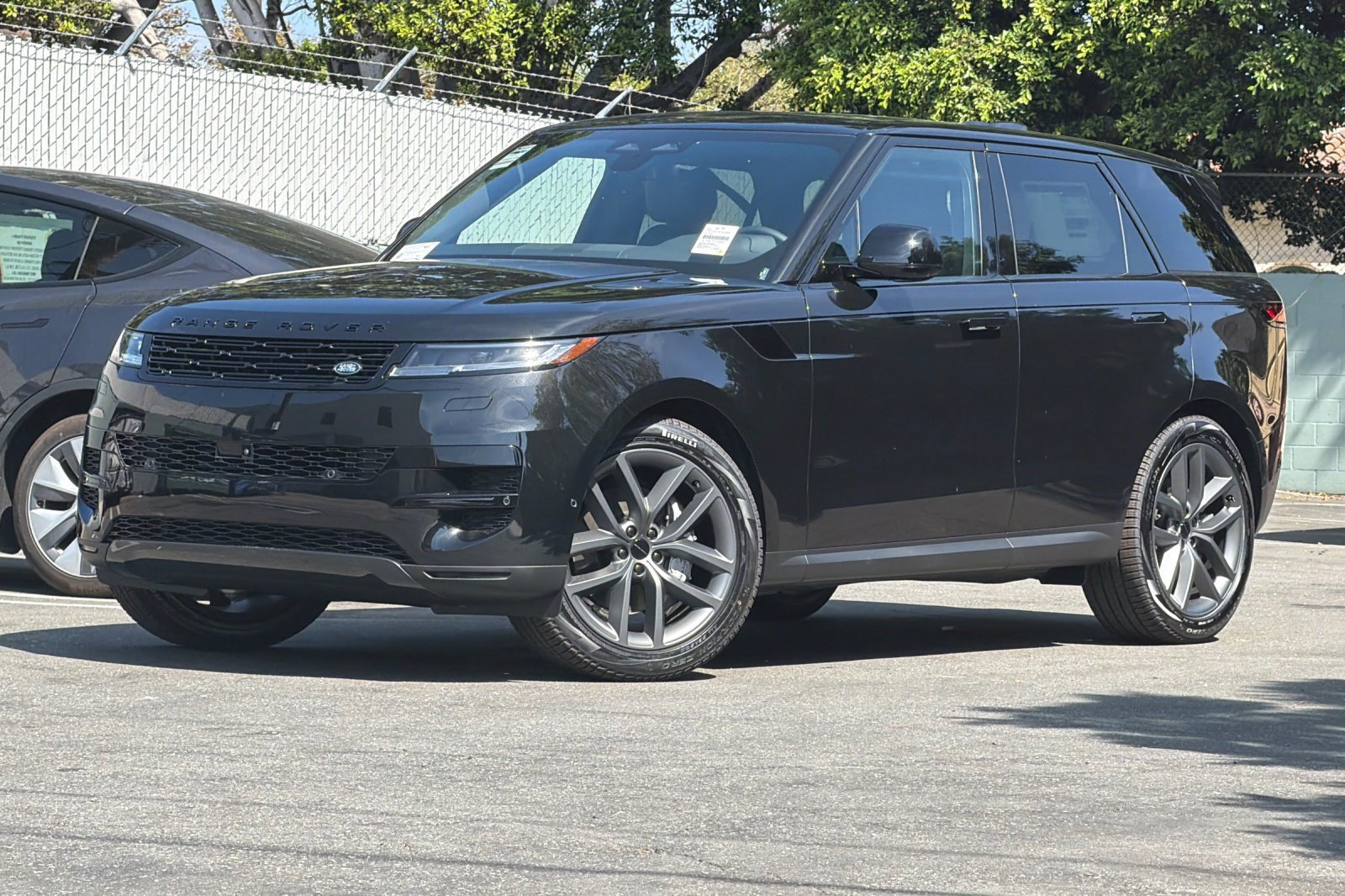 New 2027 Land Rover Range Rover Sport SE AWD/4WD image 1