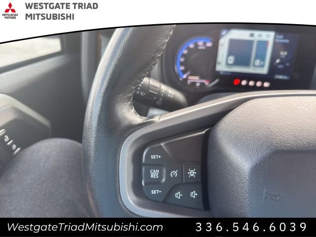 Used 2023 Ford Bronco Badlands image 15