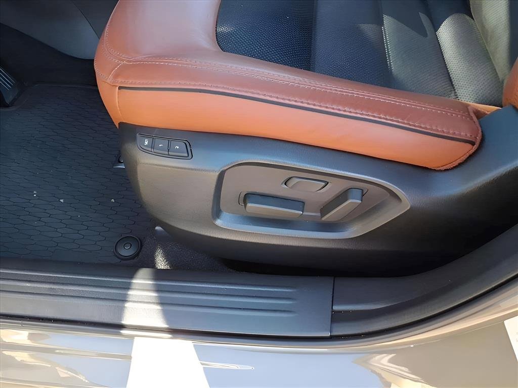 Used 2025 MAZDA CX-5 Carbon Edition image 11