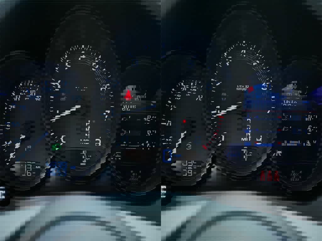 Used 2025 Porsche Macan image 25