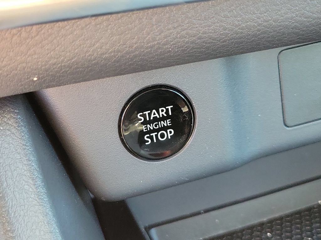 Certified 2026 Nissan Rogue S FWD image 28