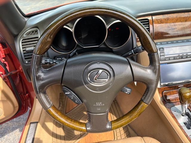 Used 2006 Lexus SC 430 Convertible RWD image 17