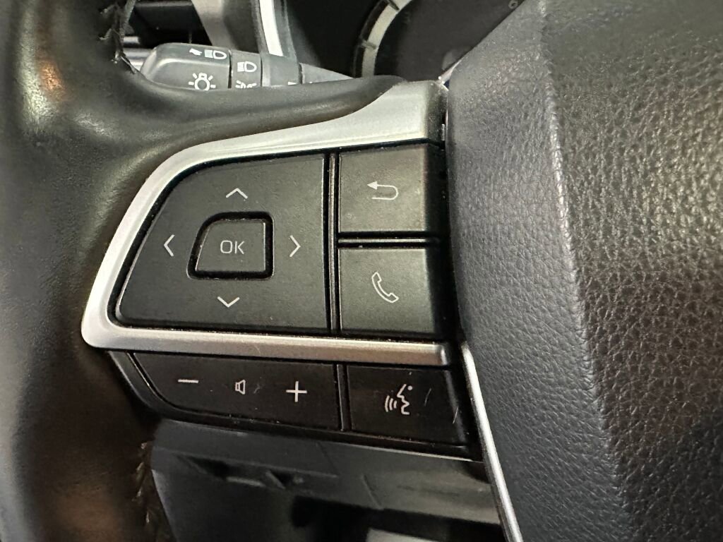 Used 2022 Toyota Highlander Limited AWD/4WD image 18