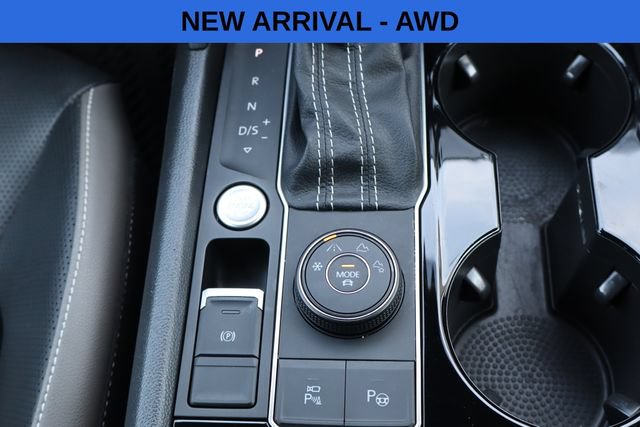 Used 2023 Volkswagen Atlas Cross Sport SEL Premium R-Line AWD/4WD image 14