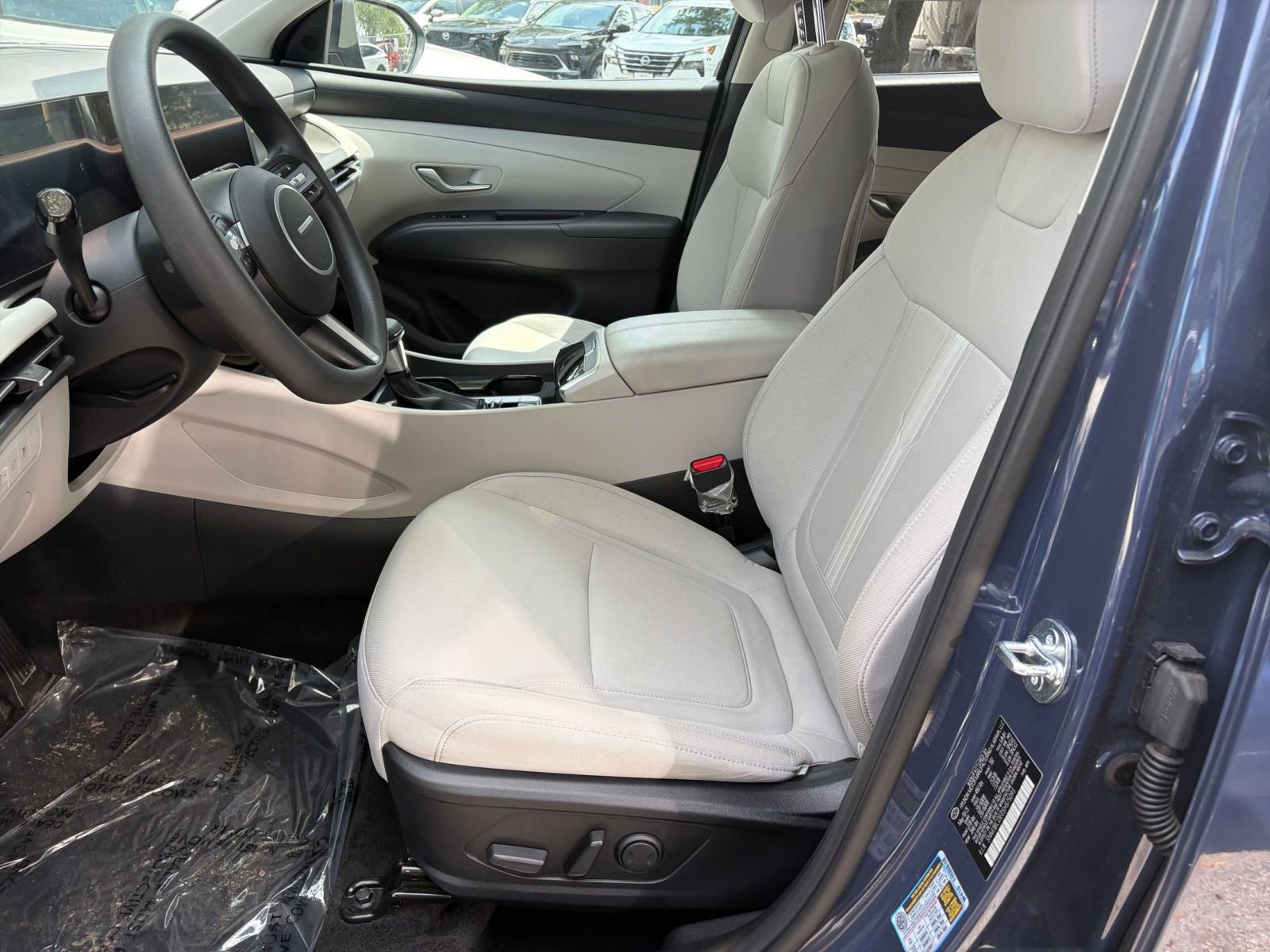 Used 2025 Hyundai Tucson SEL AWD/4WD image 28