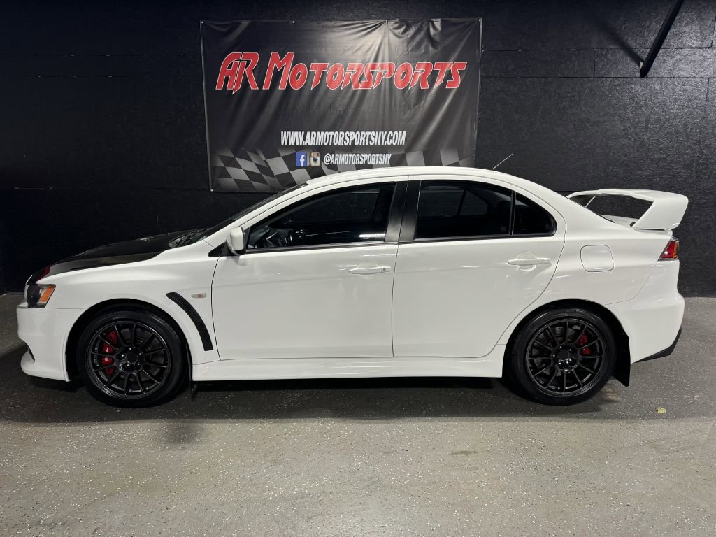 Used 2014 Mitsubishi Lancer Evolution GSR image 2