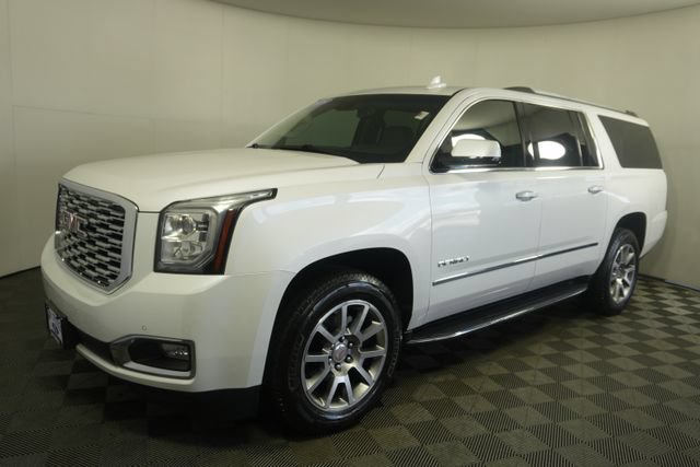 Used 2019 GMC Yukon XL Denali w/ Open Road Package AWD/4WD image 7