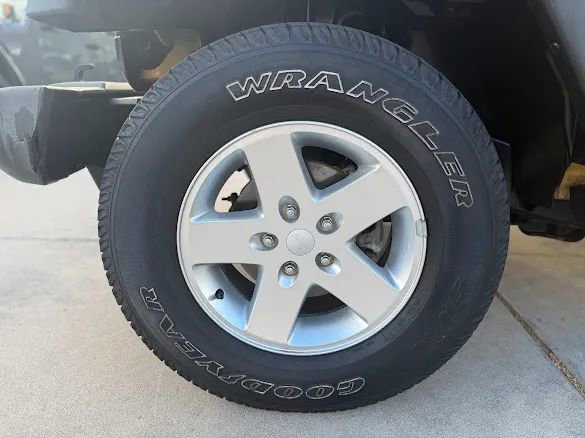 Used 2014 Jeep Wrangler Unlimited Sport w/ Quick Order Package 24S AWD/4WD image 11