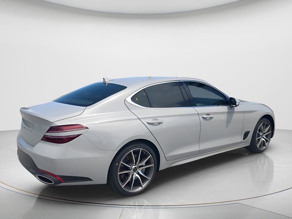 Used 2026 Genesis G70 2.5T image 5