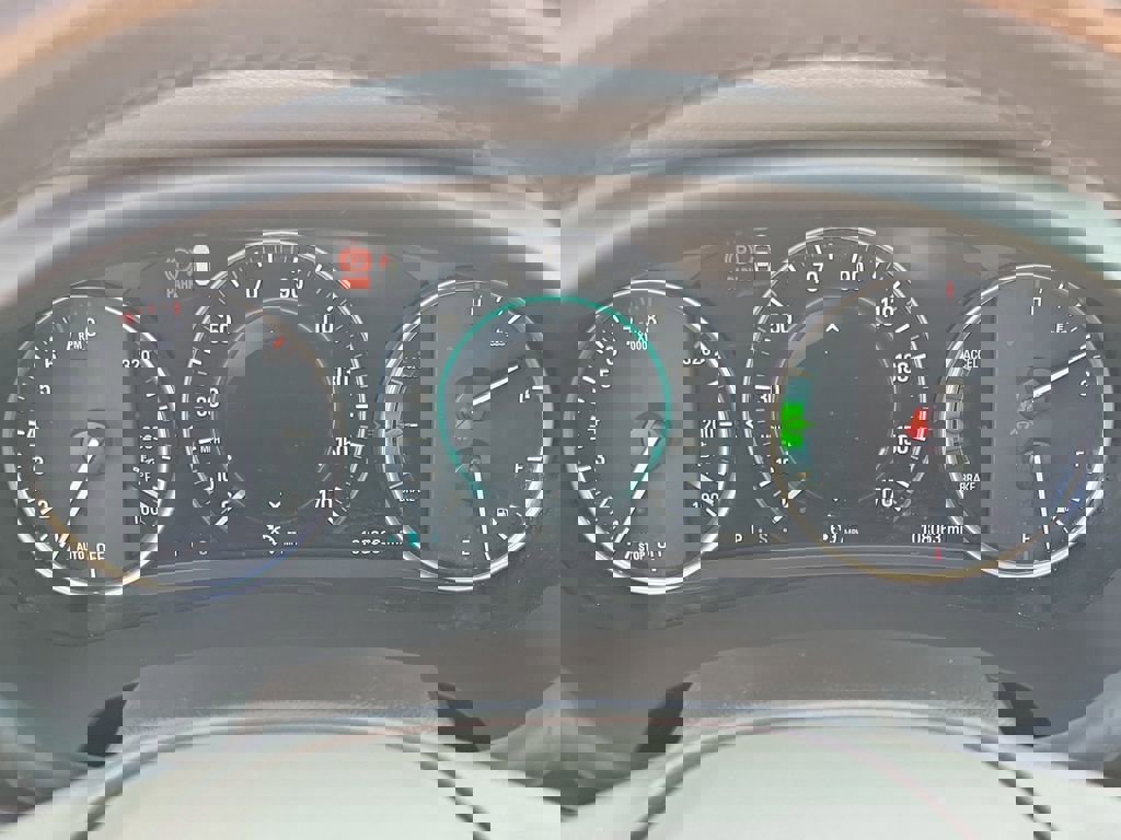 Used 2019 Buick LaCrosse Essence w/ Sights and Sounds Package image 22