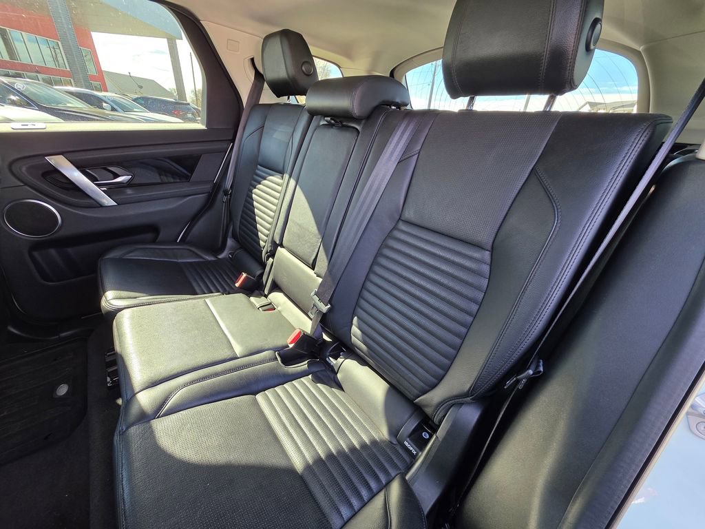 Used 2020 Land Rover Discovery Sport S image 9