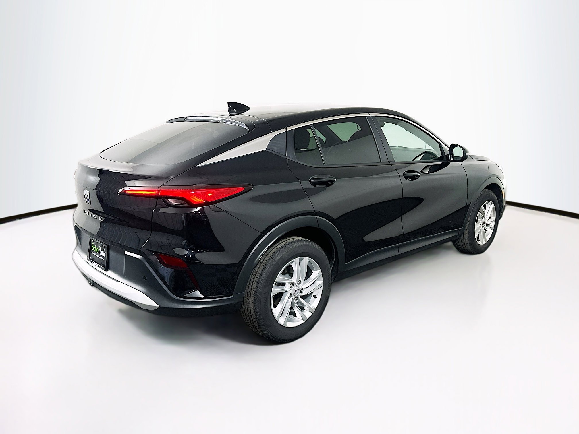 Used 2025 Buick Envista Preferred image 9