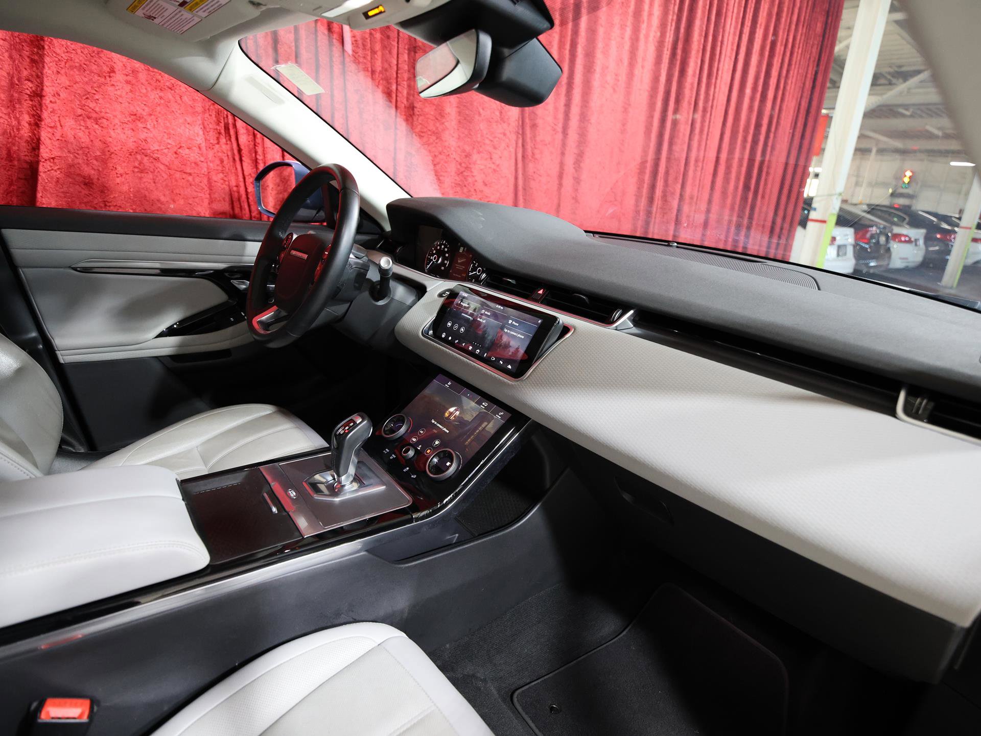 Used 2020 Land Rover Range Rover Evoque S image 24