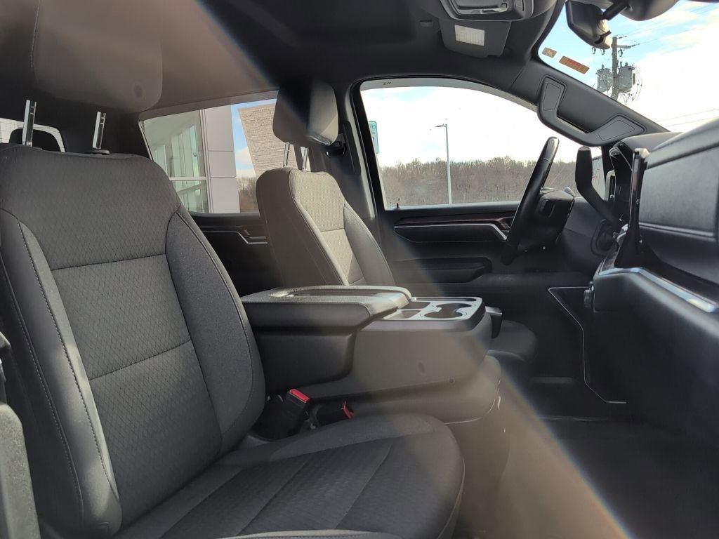 Used 2022 Chevrolet Silverado 1500 LT image 13