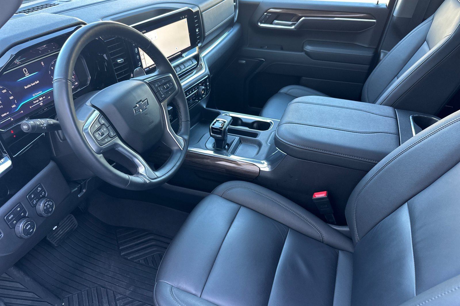 Used 2024 Chevrolet Silverado 1500 LT Trail Boss w/ LT Trail Boss Premium Package image 10