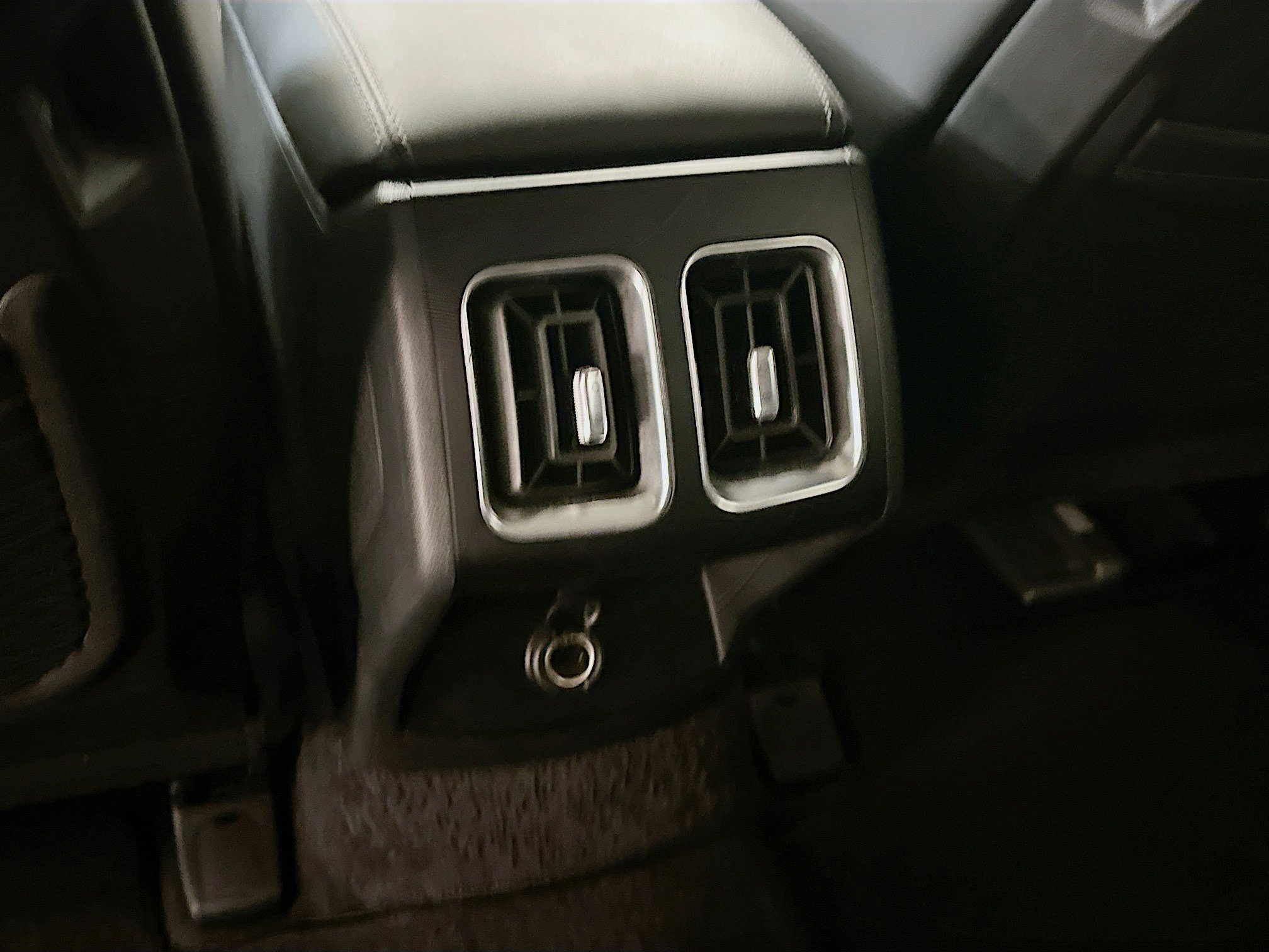 Used 2024 Kia Sorento S image 28