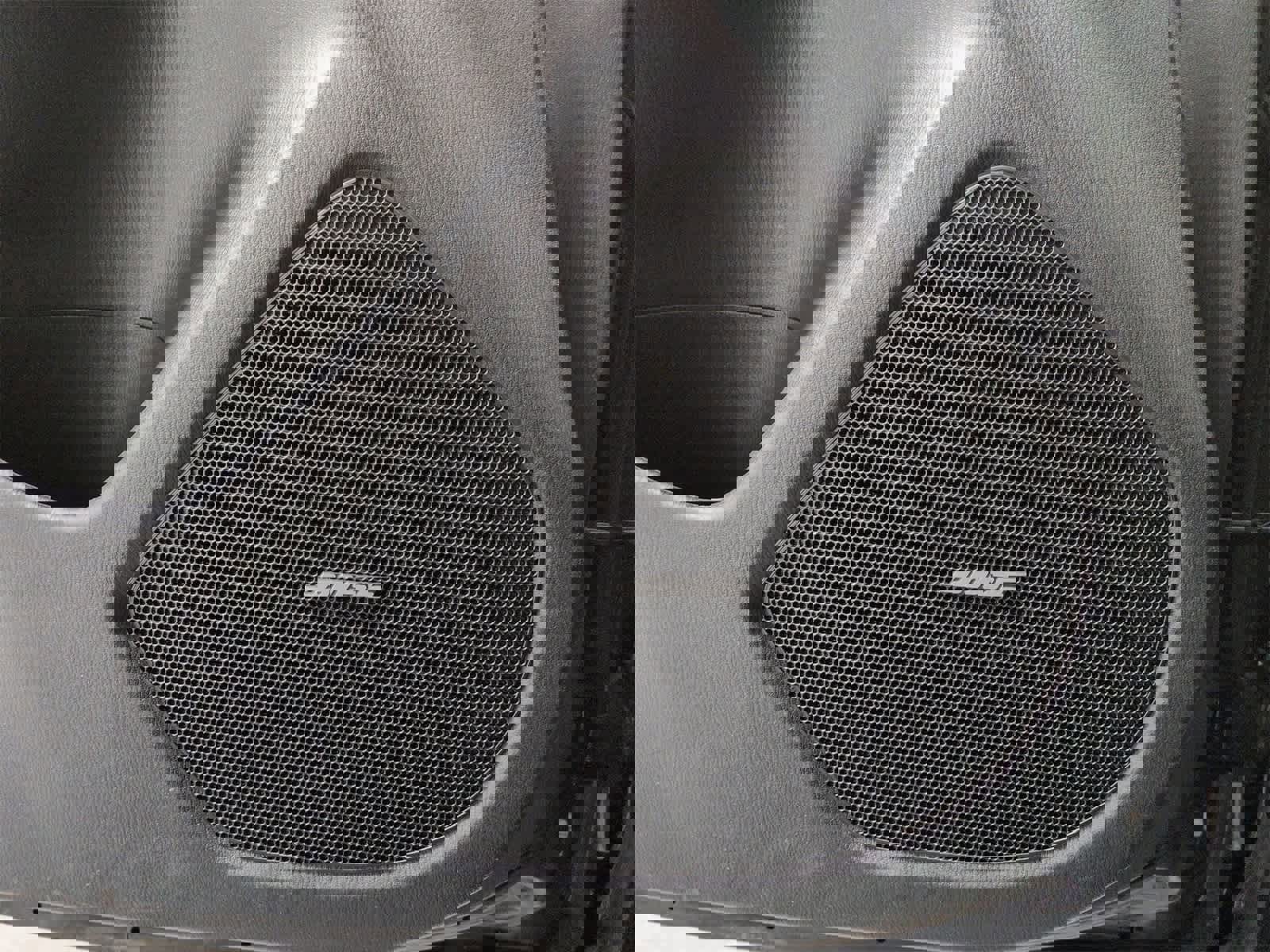 Used 2016 MAZDA MAZDA3 i Touring w/ Popular Equipment Package image 32