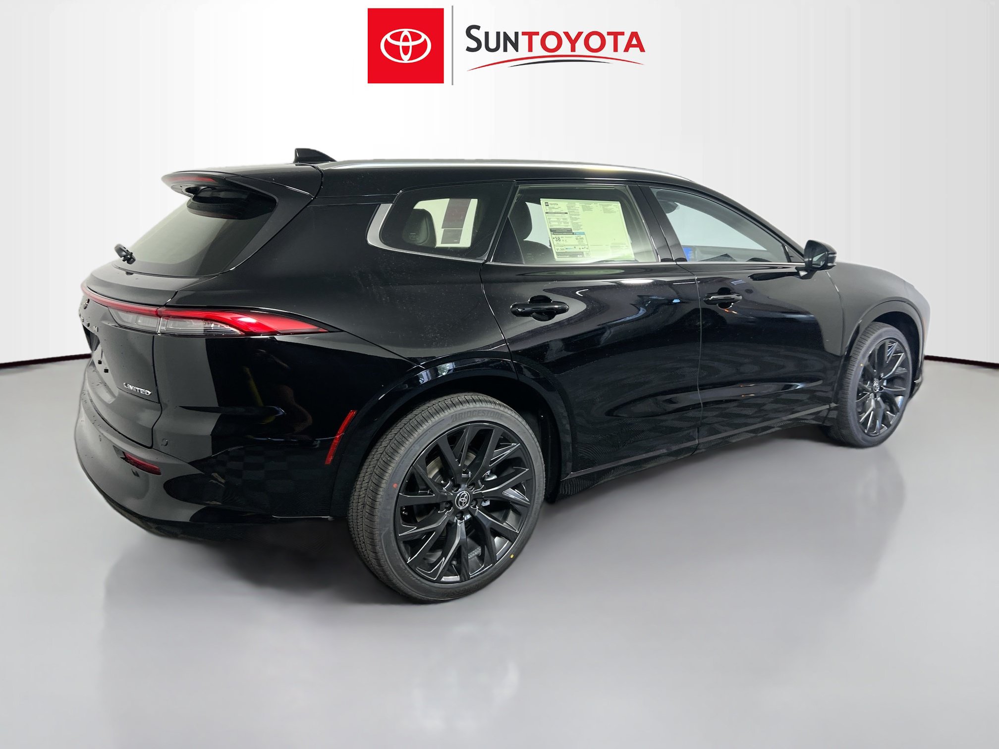 New 2026 Toyota Crown Signia AWD/4WD image 4