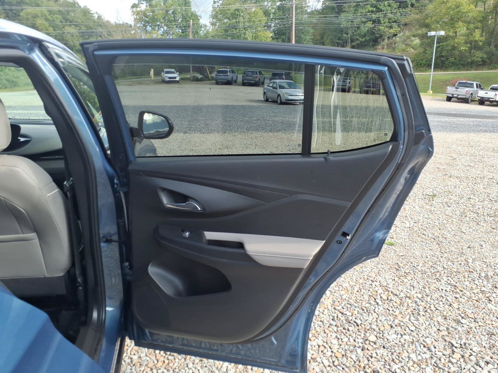 Used 2025 Buick Envista Avenir FWD image 19