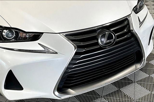 Used 2020 Lexus IS 300 image 30
