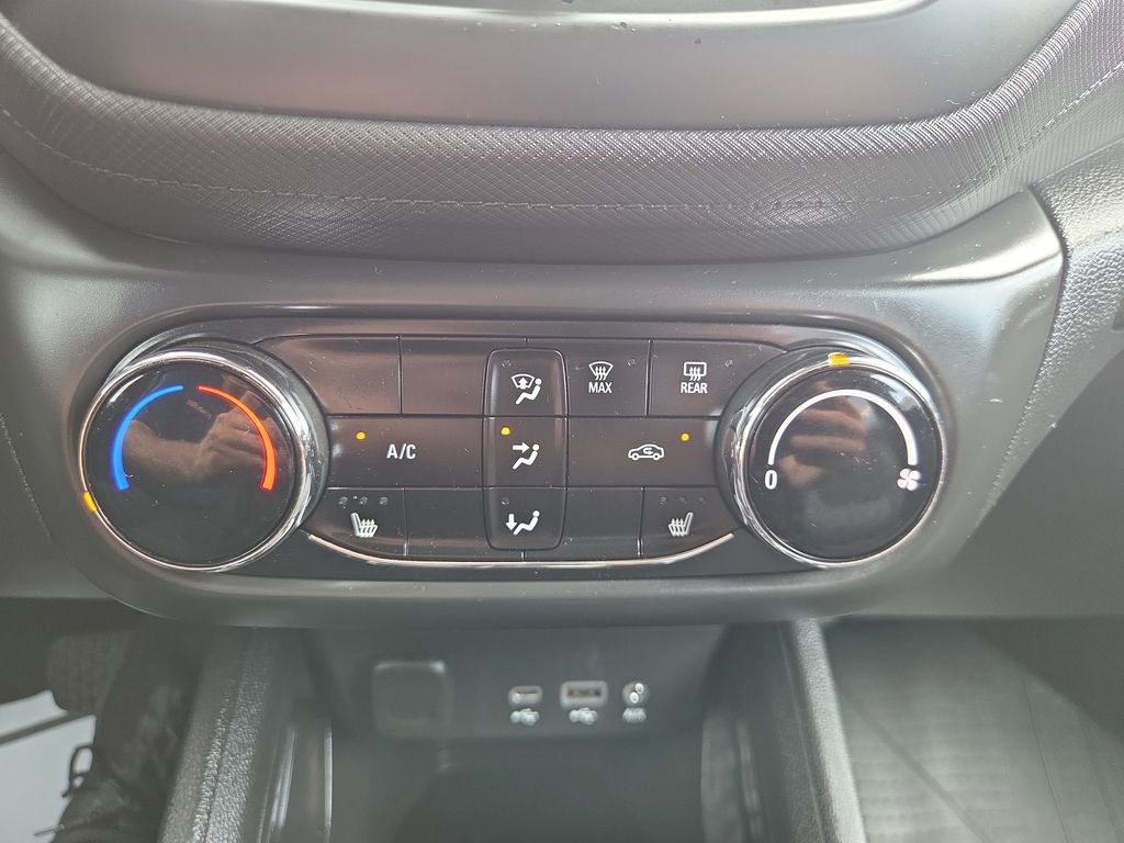 Used 2023 Chevrolet TrailBlazer LT AWD/4WD image 21