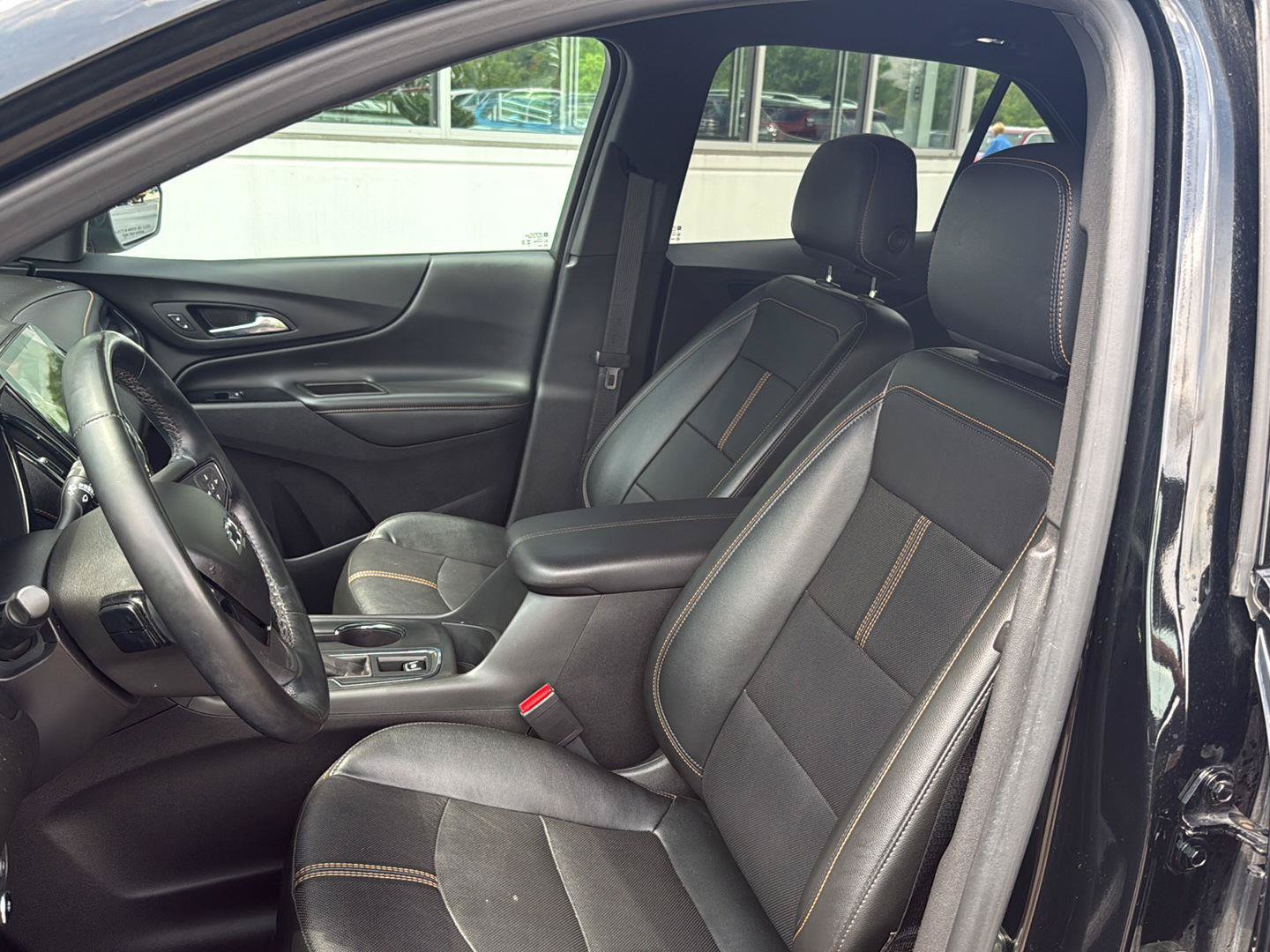 Used 2024 Chevrolet Equinox Premier w/ Redline Edition FWD image 13