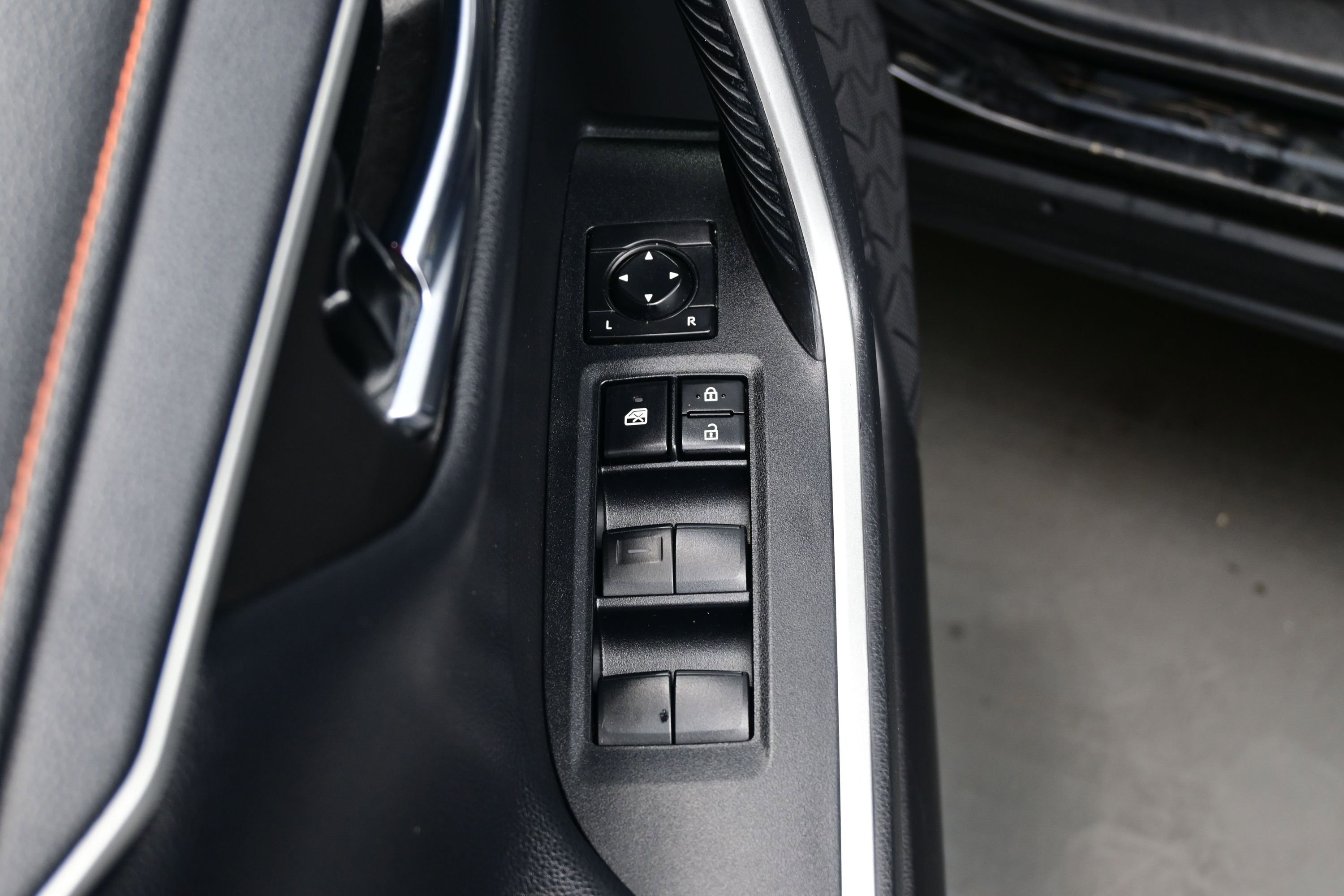Used 2021 Toyota RAV4 Adventure AWD/4WD image 10