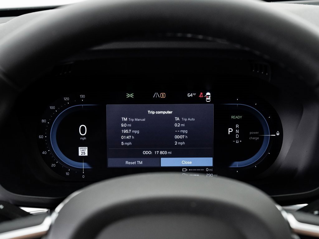 Used 2024 Volvo XC60 T8 Plus image 14