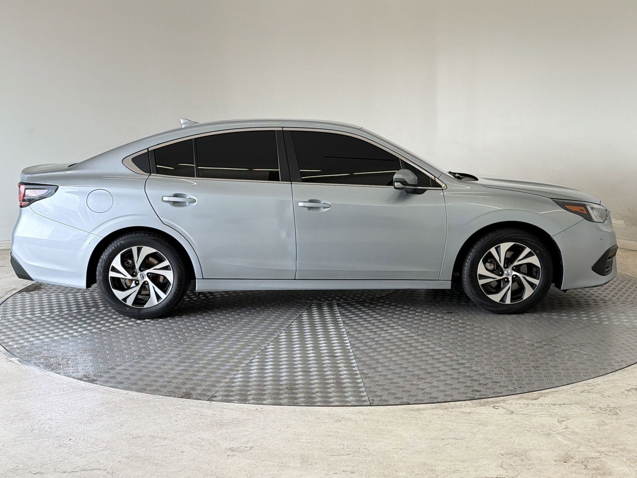 Used 2022 Subaru Legacy Premium w/ Popular Package #1 AWD/4WD image 8