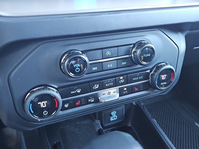 Used 2025 Ford Bronco Outer Banks image 26