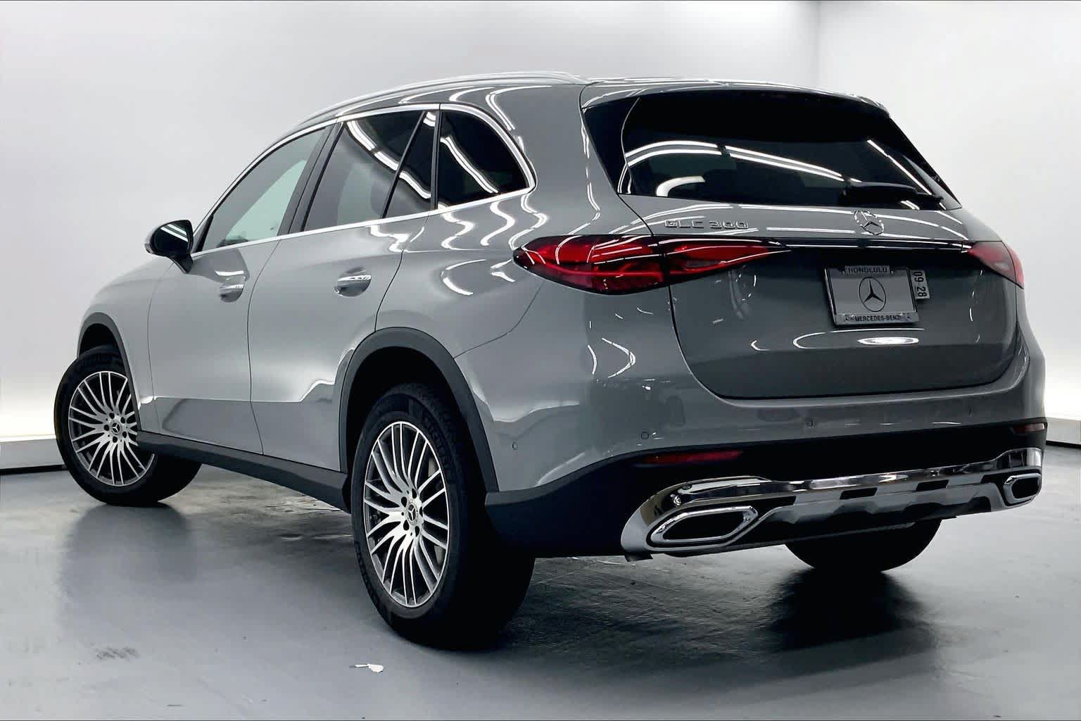 New 2027 Mercedes-Benz GLC 300 image 5