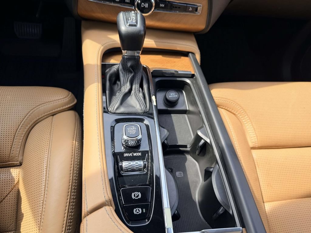 Used 2019 Volvo XC90 T6 Inscription w/ Protection Package AWD/4WD image 6