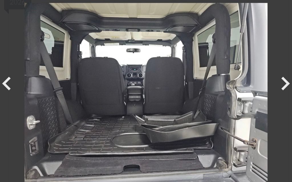Used 2018 Jeep Wrangler Sport AWD/4WD image 14