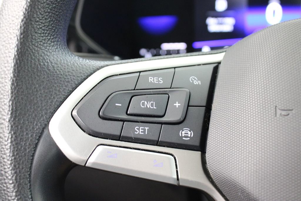 Certified 2022 Volkswagen Taos S FWD image 24