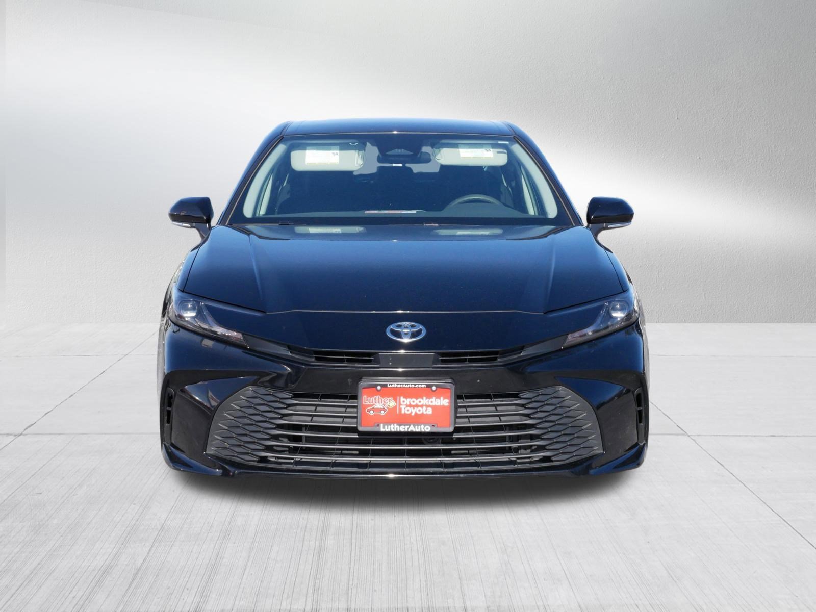 Certified 2025 Toyota Camry LE video 2