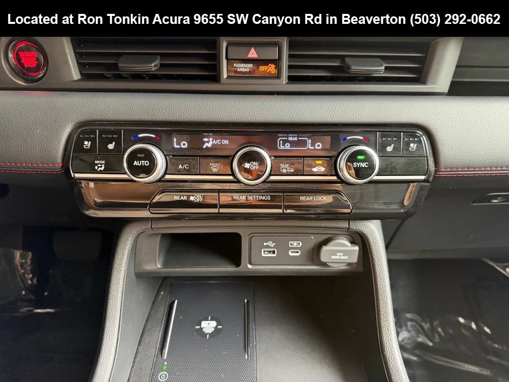 Used 2025 Honda Pilot Black Edition image 24