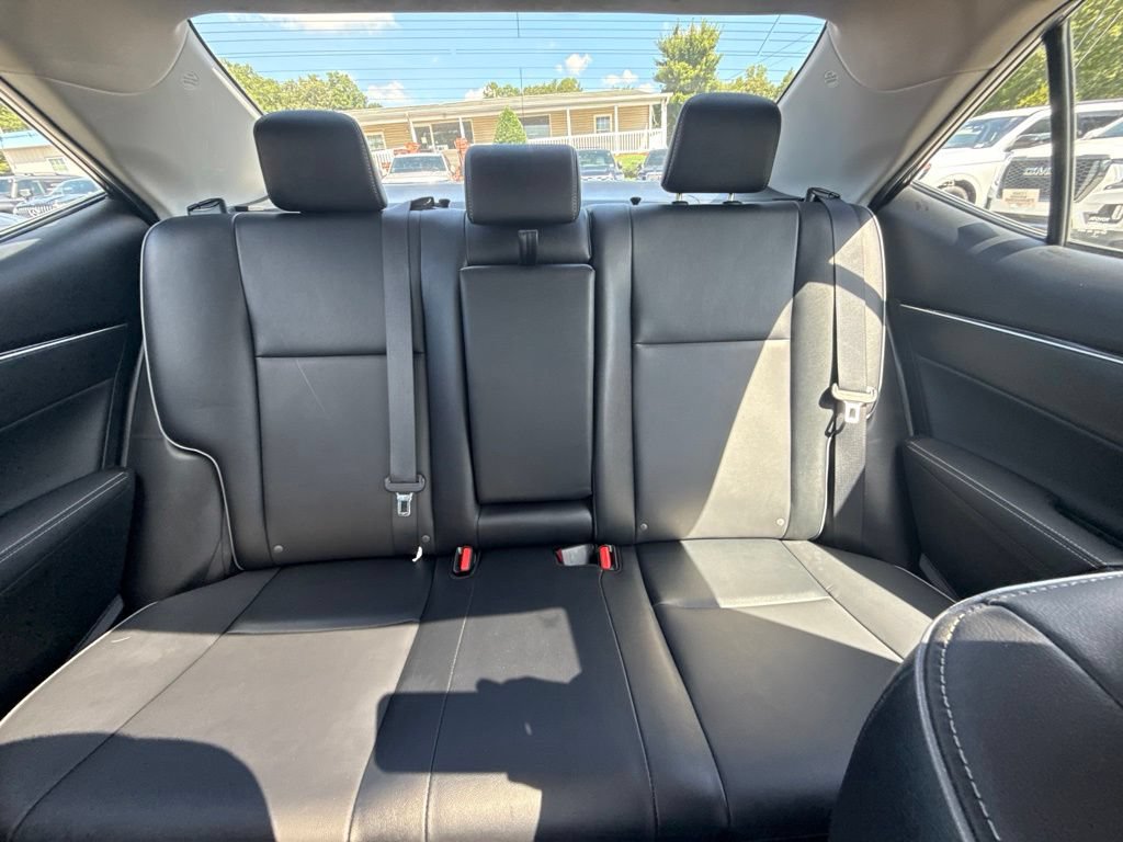 Used 2017 Toyota Corolla XLE w/ Carpet Mat Package (TMS) FWD image 7
