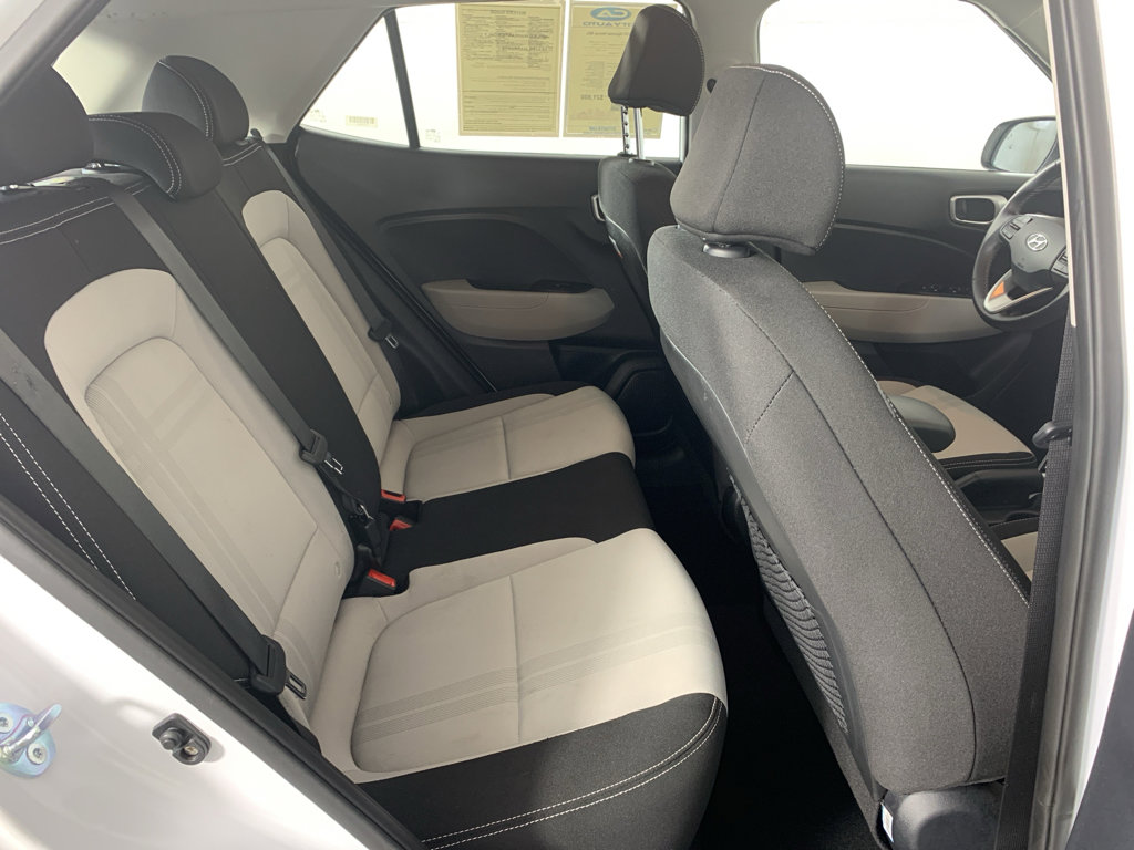Used 2025 Hyundai Venue SEL FWD image 39