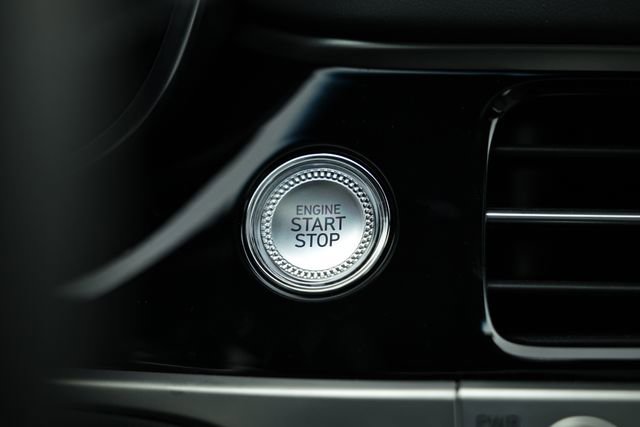 Used 2025 Genesis G70 3.3T Advanced image 39