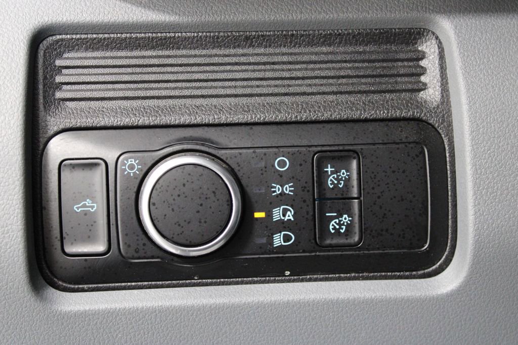 Used 2025 Ford F250 XL w/ FX4 Off-Road Package AWD/4WD image 35