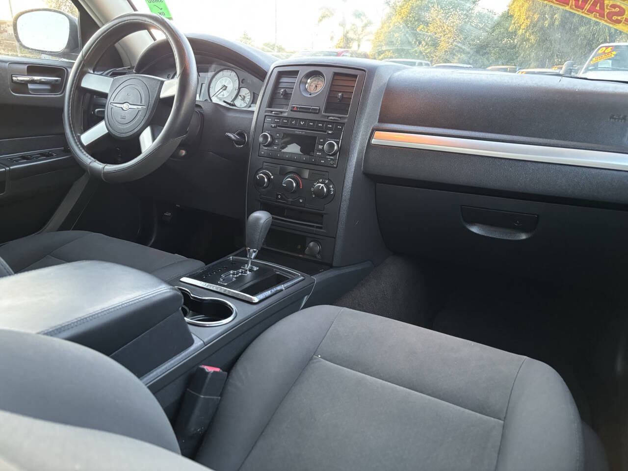 Used 2008 Chrysler 300 LX image 9