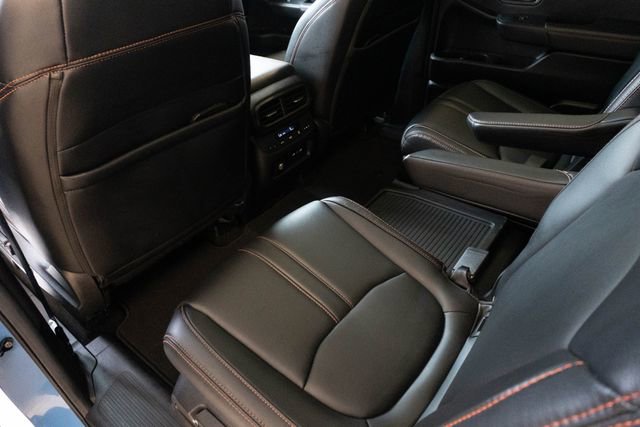 Used 2025 Honda Pilot TrailSport image 19