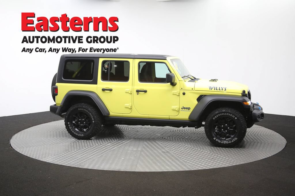 Used 2023 Jeep Wrangler Unlimited AWD/4WD image 46