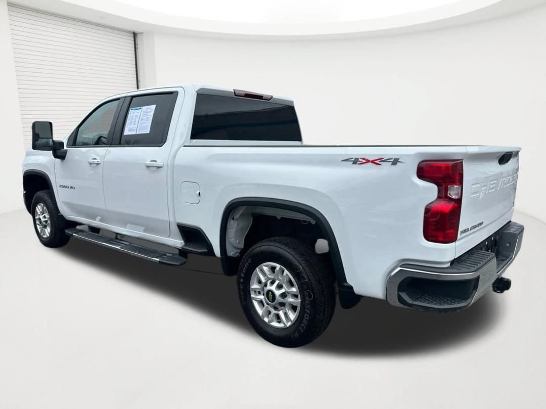 Used 2025 Chevrolet Silverado 2500 LT w/ Convenience Package AWD/4WD image 7