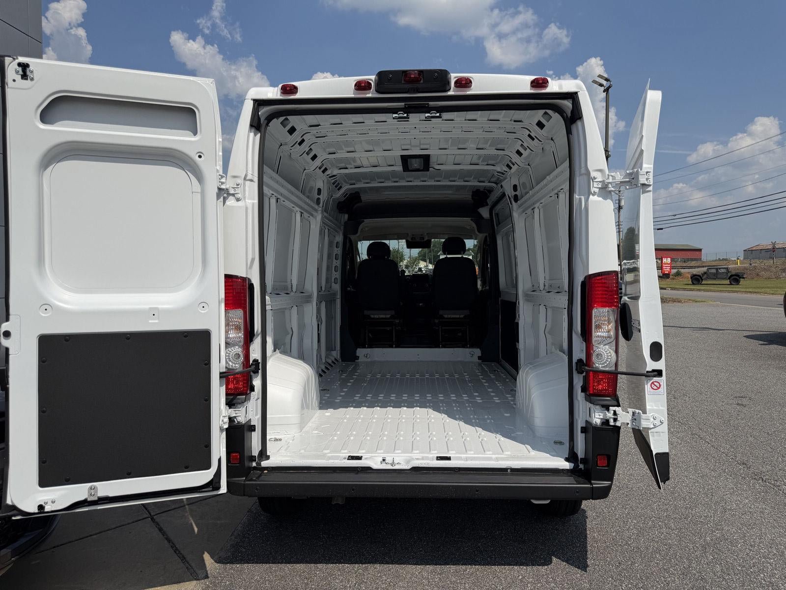 New 2026 RAM ProMaster 2500 w/ Convenience Group FWD image 11