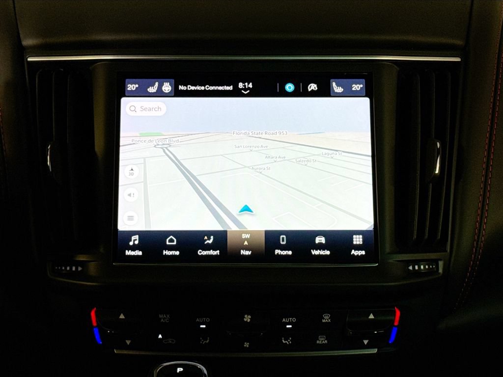 Used 2024 Maserati Levante GT Ultima AWD/4WD image 13