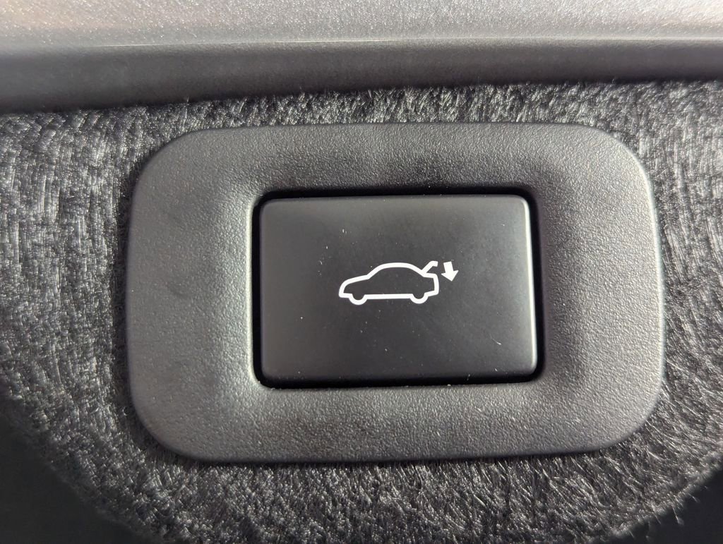 Used 2025 Lexus ES 300h Ultra Luxury w/ Accessory Package (Z1) image 22